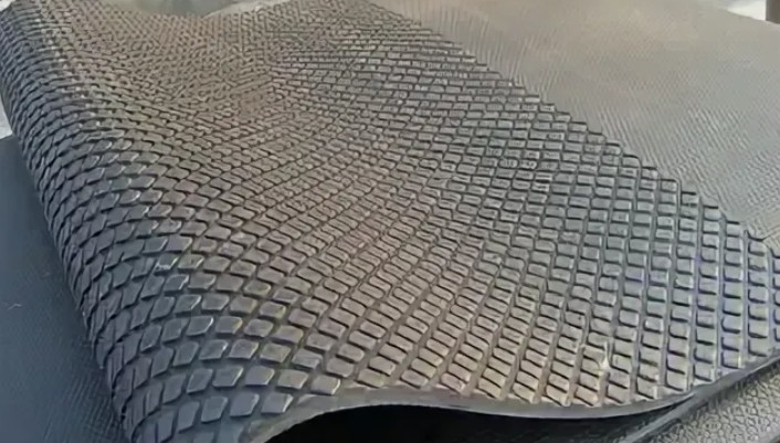 Характеристики каучукового покрытия